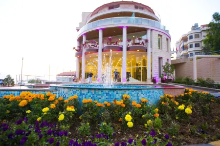 Golden Lili Resort & Spa Отели в г. Bdadoun