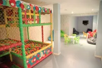 Howard Johnson by Wyndham San Pedro - Gym