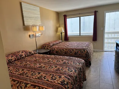 Sea Palace Motel