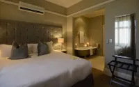 Saint James on Venice Hotel di Berea