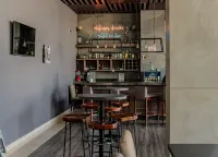 Hampton Inn by Hilton Celaya - bar