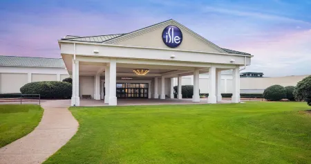 Isle of Capri Casino Hotel Lula – A Caesars Rewards Destination