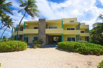 The Palms at Pelican Cove