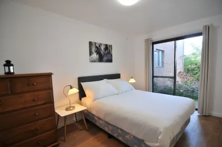 Leski Club Отели рядом с достопримечательностью «Сноуи Маунтинс Граммар Скул»