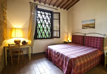 Podere Il Pino Отели в г. Поджибонси