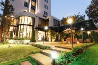 Green Point Residence Hotel Hotel in zona Micro Line Research Corporation Company Limited