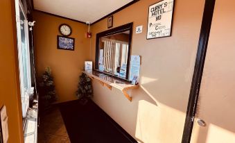 Curry’s Motel by OYO Saginaw MI