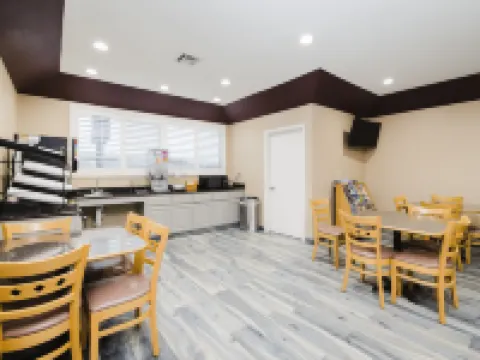Sapphire Inn & Suites Hotels in Channelview