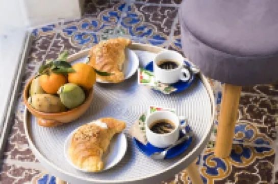 Zibibbo Suites & Rooms - Aparthotel in Centro Storico a Trapani