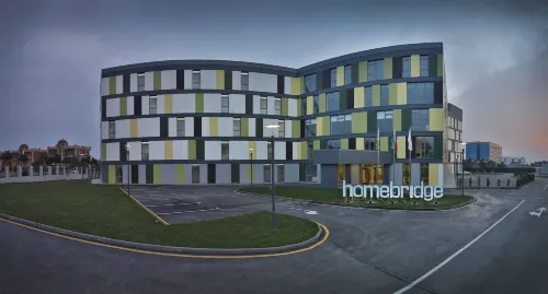 HomeBridge Hotel Apartments