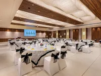 Golden Tulip Goa Candolim Hotels in Candolim