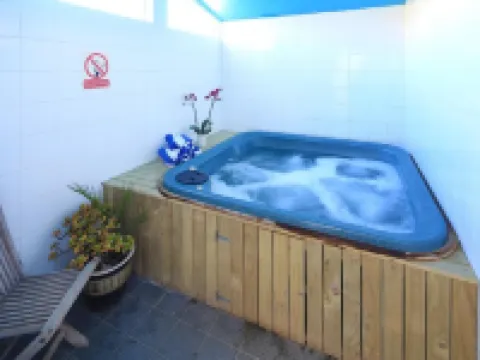 Onetangi Beach Apartments Hotels in Waiheke Island