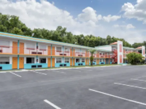 Howard Johnson by Wyndham Ocala FL I-75 Hotels in Ocala