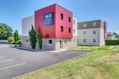 Ace Hôtel Clermont Ferrand la Pardieu Отели рядом с достопримечательностью «Physic Measures IUT Clermont Auvergne University»