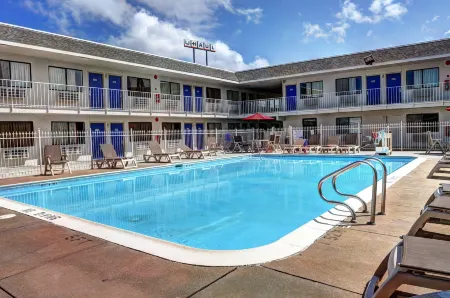 Motel 6 Slidell, la - New Orleans Отели в г. Слайделл