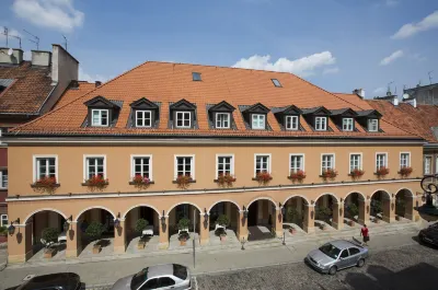 Mamaison le Regina Boutique Hotel