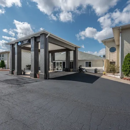 American Inn & Suites