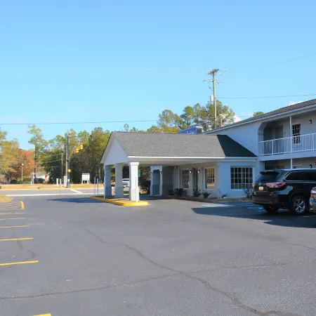 Travelodge by Wyndham Walterboro