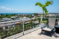 5th Coral Suite by Ixchel