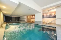 Hotel Crozzon - Pools