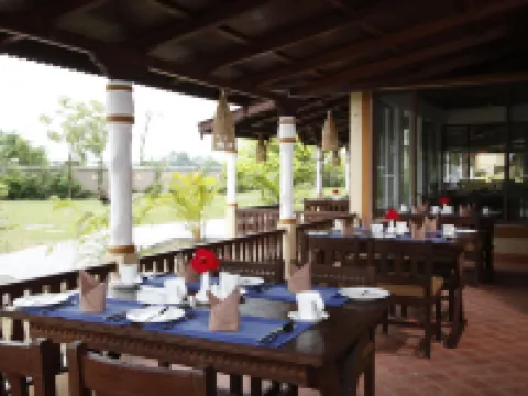 Green Park Chitwan Hotels in Ratnanagar