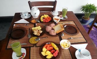 Sooriya Sewana Guest House