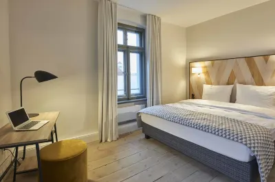 Vias Appartements Und Ferienwohnungen Hotel dekat Dicker Turm (Frauenturm)