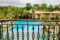 Silent Shores Resort & Spa - Pool