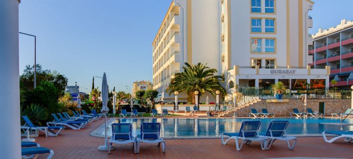 Ourabay Hotel Apartamento - Art & Holidays Ξενοδοχεία στην πόλη Albufeira