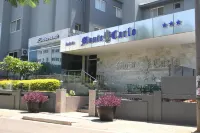 Hotel Monte Carlo Hotels in Мапуту
