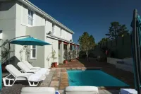 Waterstone Lodge Hotels in Somerset West