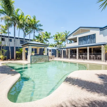 Coral Cay Resort