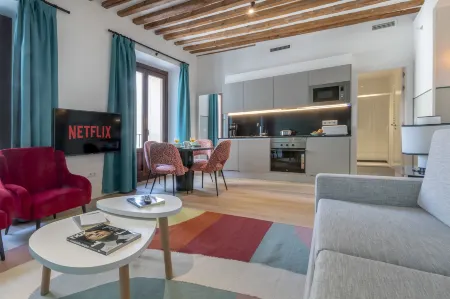 Slow Suites Chueca Отели рядом с достопримечательностью «Королевский ботанический сад Мадрида»