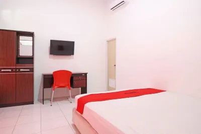 RedDoorz Near Terminal Tirtonadi Hotels in Banjarsari