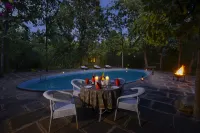 Pench Jungle Camp - piscina