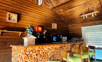 ÇAMPINARI DOĞA EVLERİ & Restaurant