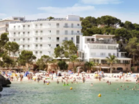 Hotel Apartamentos Cala Santanyi Hotels near Cala s'Almunia