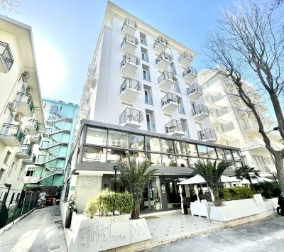 Hotel Eiffel Hôtels à : Rivazzurra