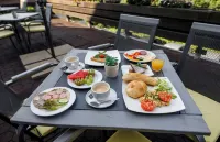 Parkhotel Harrachov - breakfast