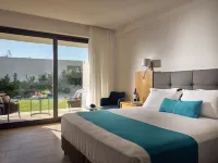 Cavo Orient Beach Hotel & Suites - balcón