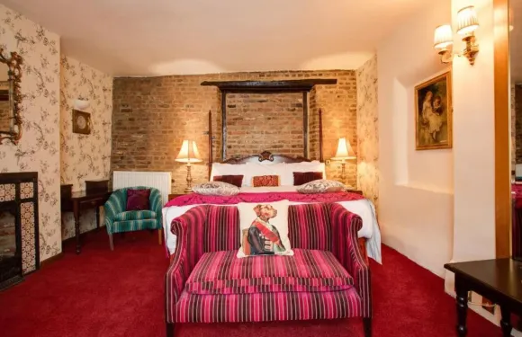 玫瑰和皇冠酒店