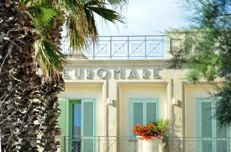 Hotel Euromare Отели в г. Vignacastrisi