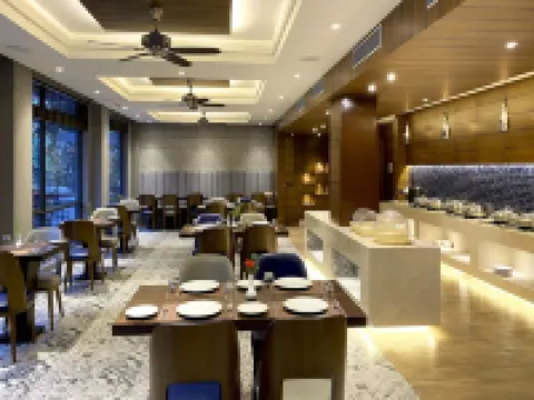 羅斯芬奇薩羅瓦爾港口比姆塔爾酒店 奈尼塔爾酒店