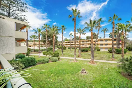 Hello Côte d'Azur Отели рядом с достопримечательностью «Driver Secure Transfer»