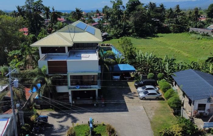 Argao Seabreeze Hotel Powered by Cocotel