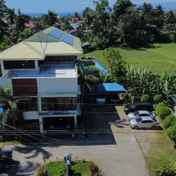 Argao Seabreeze Hotel Powered by Cocotel