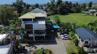 Argao Seabreeze Hotel Powered by Cocotel Các khách sạn gần Argao Hall of Justice