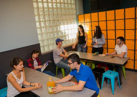 Breeze Lodge Отели рядом с достопримечательностью «Парк Мобрей»