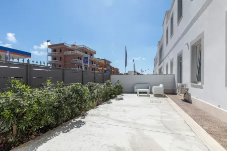 Residence Torvaianica Отели в г. Помеция