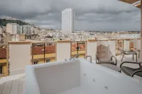 Poetica Boutique Sky Hotel - Kylpyammeita